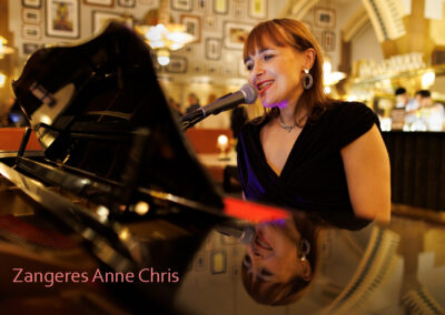 Zangeres Anne Chris foto Janus van den Eijnden