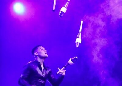 Jongleer LED act, juggler act